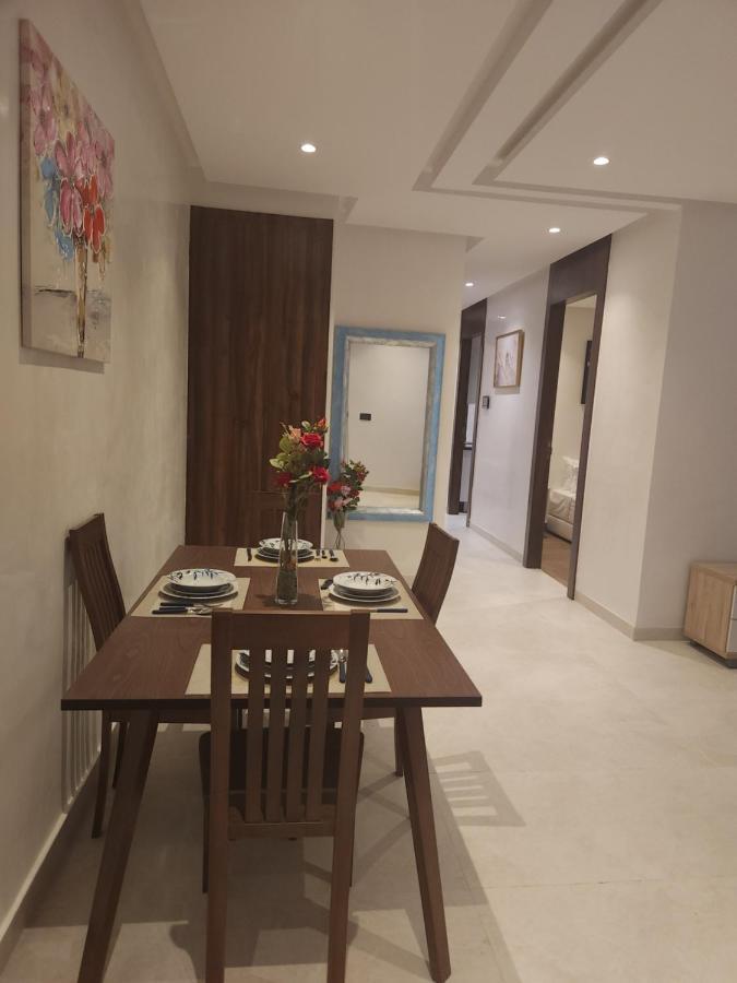 Modern Luxury Retreat: 2-Bedroom Apartment In The Heart Of Marrakech Марракеш Екстер'єр фото