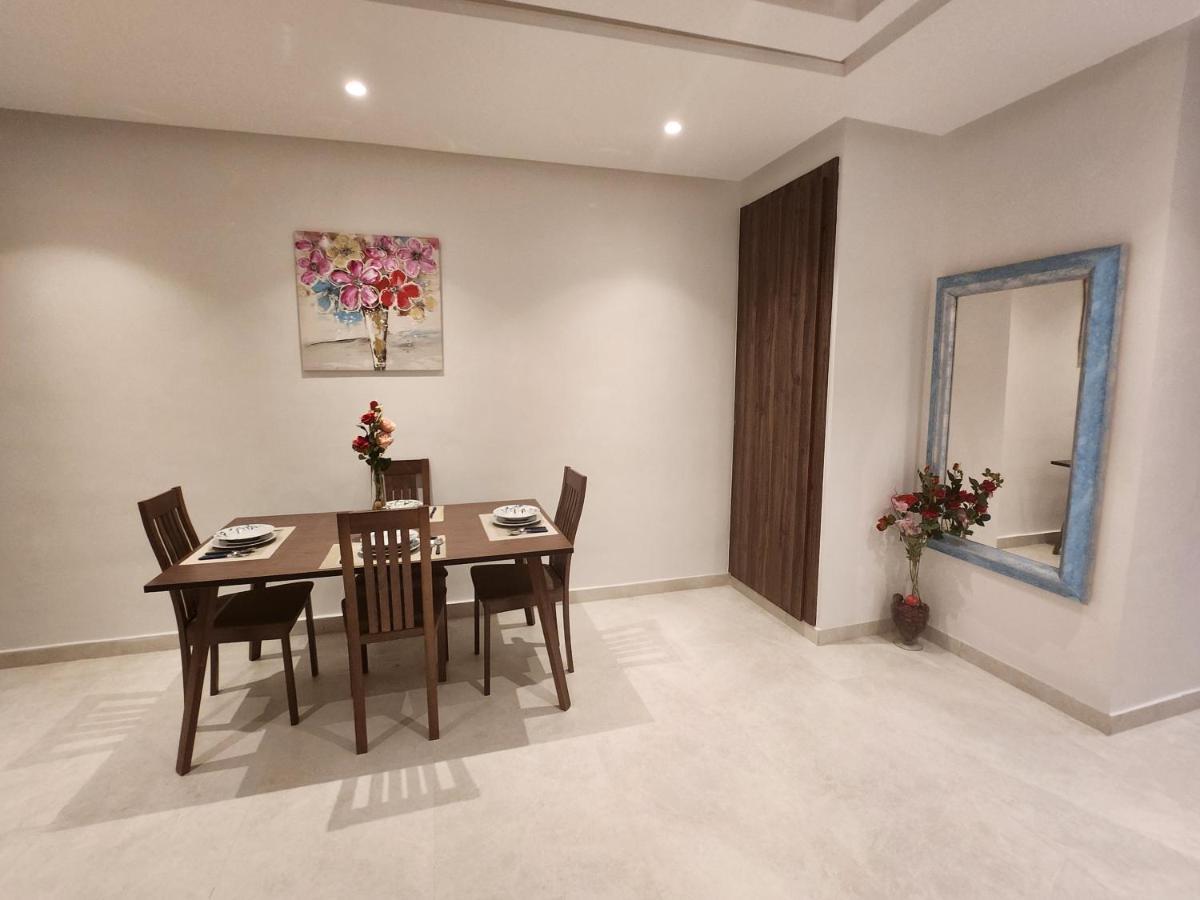 Modern Luxury Retreat: 2-Bedroom Apartment In The Heart Of Marrakech Марракеш Екстер'єр фото